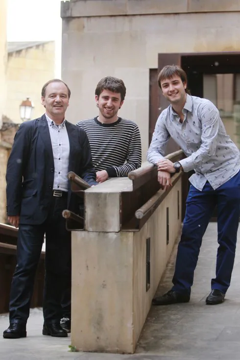 Santiago Peñalba, Iñigo Peñalba y Aritz Díez, ayer en el COAR. 