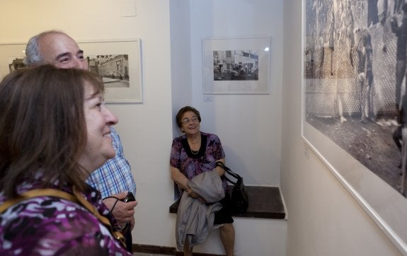 En imágenes. Diferentes momentos de la inauguración ayer de la exposición con la presencia de numeroso público y autoridades. 