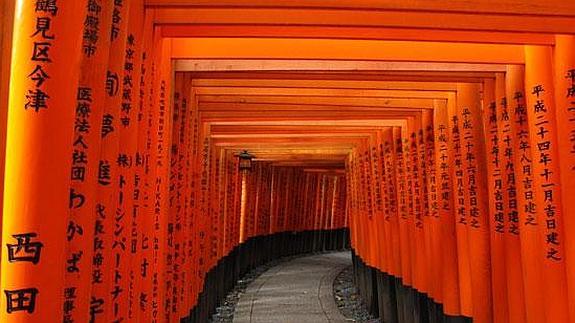 Fushimi Inari: 4 kilómetros de torii rojas