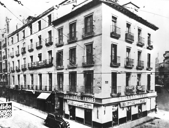 La pequeña sastrería madrileña en que se inició todo en 1935. 