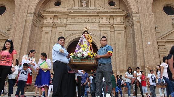 La comunidad ecuatoriana celebra el día de la Virgen del Cisne