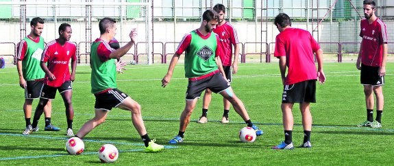 La UDL empata ante el Guijuelo (2-2)