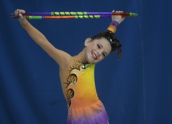 Una niña concluye su ejercicio, durante una de las jornadas del curso pasado. 