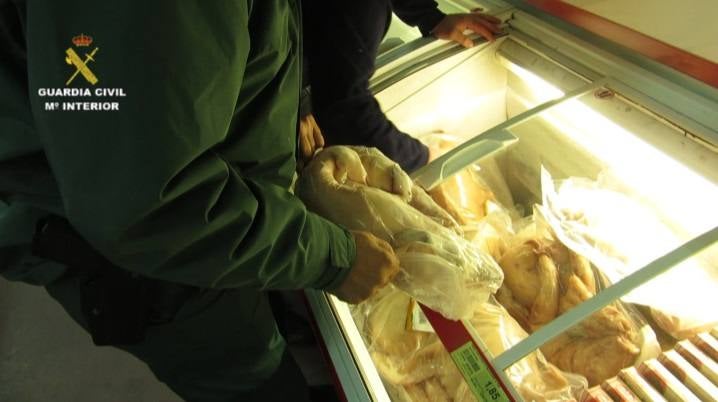 Intervienen en establecimientos de La Rioja 588 kilos de alimentos caducados o en mal estado