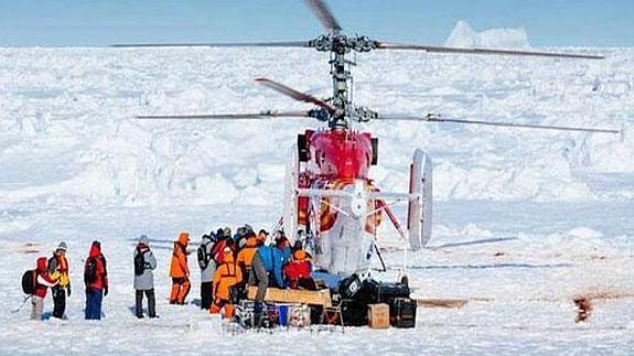 Científicos españoles saludan desde la Antártida