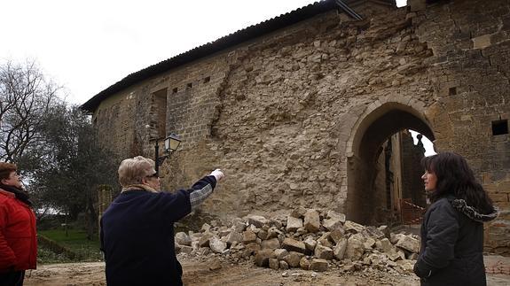 Las obras de la muralla y el arco de Sajazarra costarán 68.000 euros