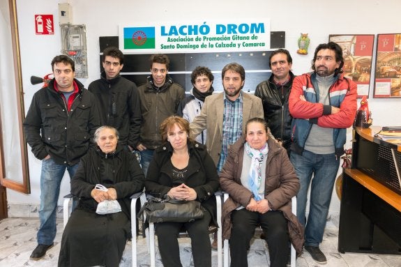 Nace en Santo Domingo la asociación de promoción gitana 'Lachó Drom'