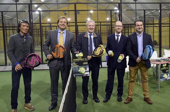 Simpática imagen de la presentación del torneo. 