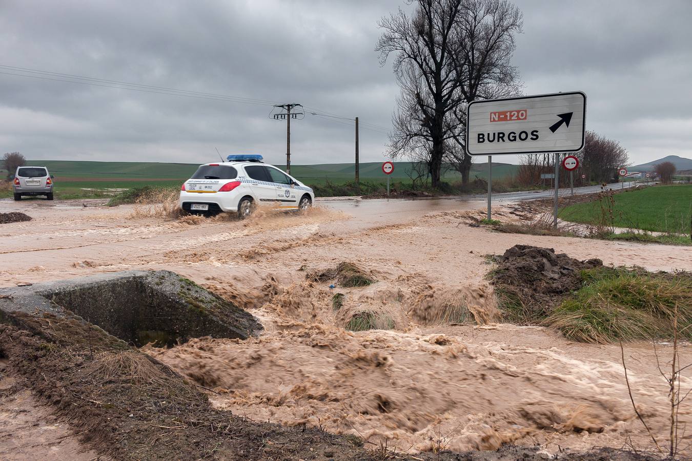 El Ebro y toda la cuenca riojana se ha visto afectada por las riadas. 