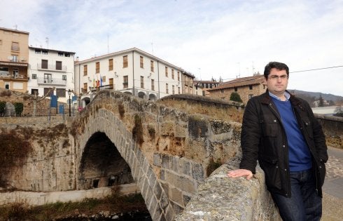 Sergio Martínez Astola, alcalde de Torrecilla. :: MIGUEL HERREROS