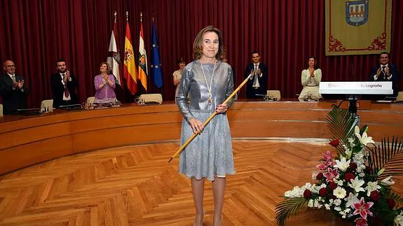 Gamarra, nueva alcaldesa de Logroño con la abstención de Ciudadanos