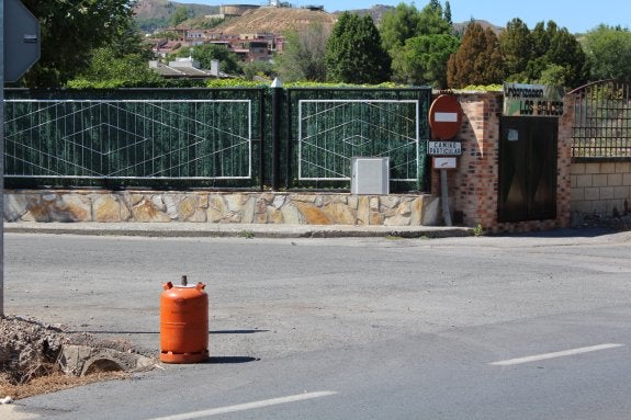 Una bombona, al solazo  y «solita»