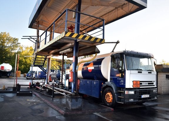 Cada comunidad de vecinos ahorrará este año más de 6.000 euros en gasoil