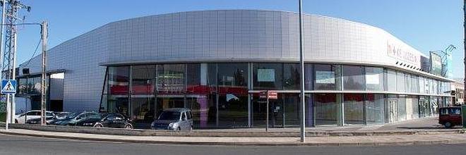 Las naves objeto de transacción, en el polígono de Cantabria.