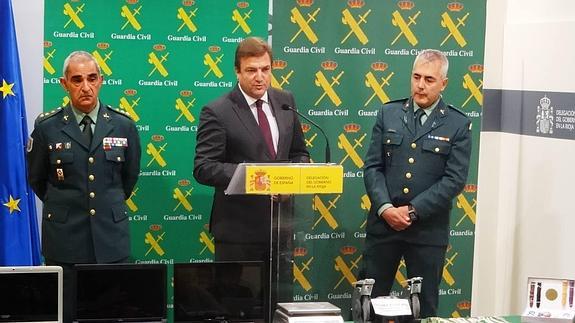 Alberto Bretón ofrece los detalles de la operación. 