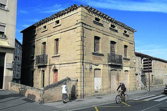 La casa de Alejandro Ganzábal en la carretera de Navarra, a día de hoy.