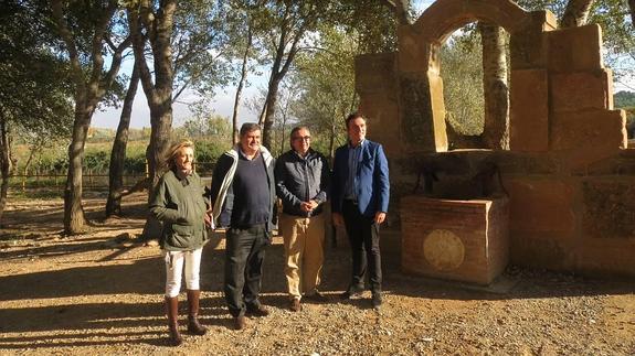 Zona recreativa rehabilitada en torno a la Fuente Caricente. 