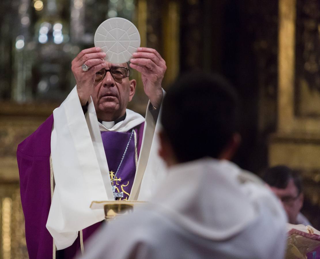 Juan José Omella en una celebración. 