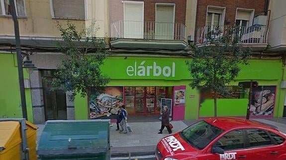 Fachada de la tienda Logroñesa de El Árbol