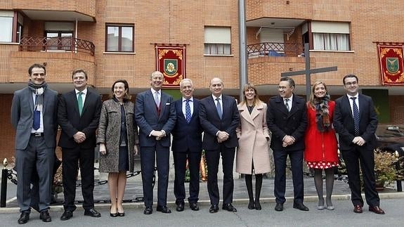 l ministro de Interior, Jorge Fernández Diaz, preside la imposición de la Cruz de Plata de la Orden del Merito de la Guardia Civil a la Unidad de Accion Rural (UAR)