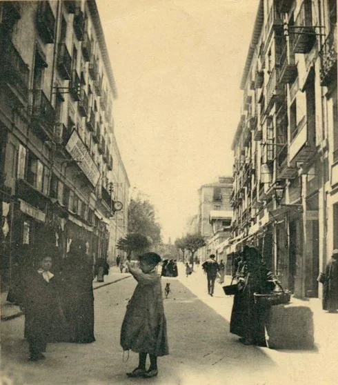 La calle Sagasta de Logroño hacia 1902. :: HIJOS DE ALESÓN