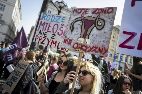 Manifestación en Varsovia contra el proyecto de ley. 