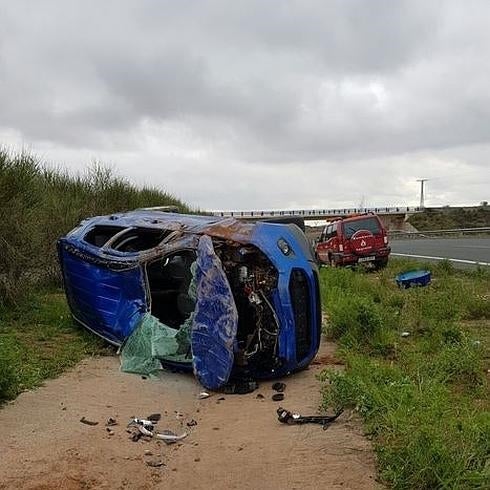 Dos heridos en un accidente en Sotés