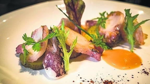Ensalada templada de pulpo y calamar