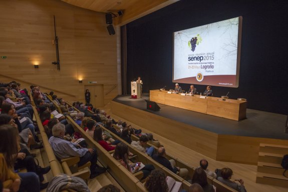 Reunión de la Sociedad Española de Neurología Pediátrica, SENEP 201, en Riojafórum. :: justo rodríguez