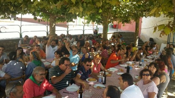 Comida popular en Alcanadre. 