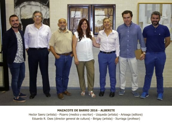Sáenz, Pizarro, Uzqueda, Arteaga, Rodríguez Osés, Birigay e Iturriaga, en el Mazacote de Barro 2016 de Alberite. :: eustaquio uzqueda