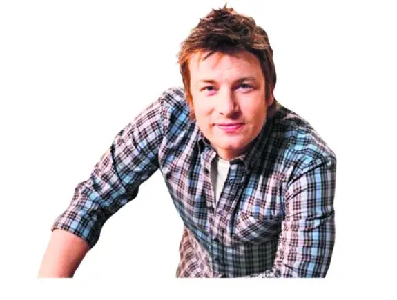Jamie Oliver factura 140 millones de euros al año. :: r. c.