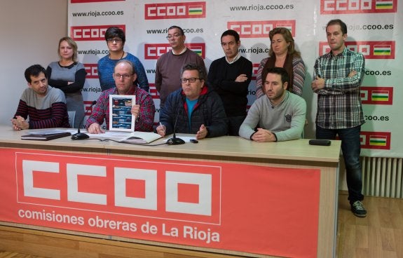 Miembros del comité de empresa de Heinz Ibérica, en la sede de CCOO, durante la rueda de prensa celebrada ayer en Logroño. :: 