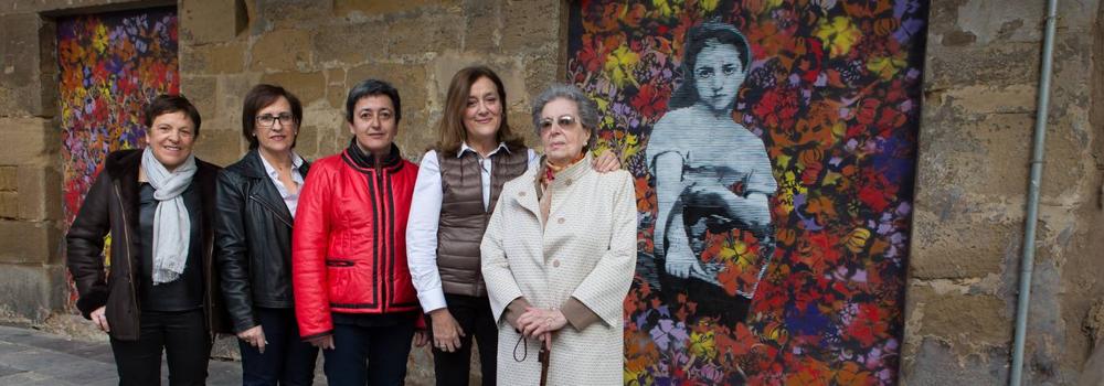Teresa, Teresa, Ángeles, Ana y María Paz en su día eran minoría en su profesión. 