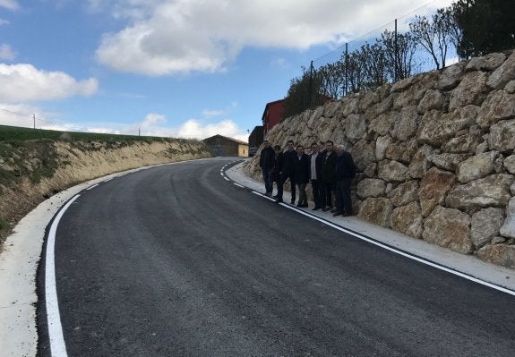 Cuevas visitó la carretera de Fonzaleche. :: 