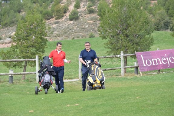 Dos jugadores, en un torneo anterior de la Liga. :: miguel herreros