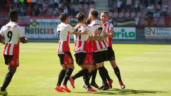 Un golazo para abrir el partido
