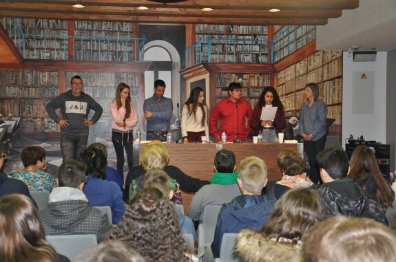 Alumnos del IES Ciudad de Haro y de Asprodema, en Bendaña. :: c.v.