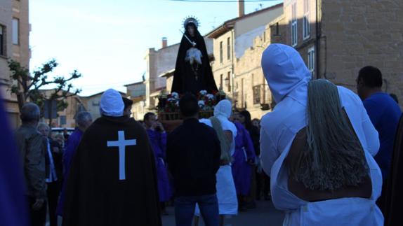 Seis picaos cumplen penitencia en San Vicente en la Cruz de mayo