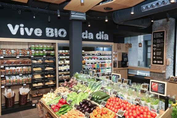 Así es la primera tienda ecológica de Carrefour, ubicada en Madrid. :: R. C.