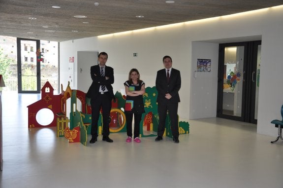 Miguel Ángel Fernández, María Ángeles Martínez y Alberto Galiana. ::