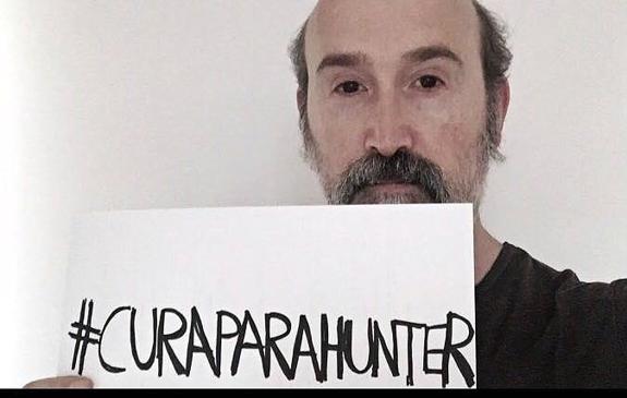 Javier Cámara apoya la causa de Hunter. 