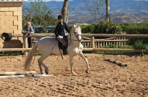 Una amazona, en una de las pruebas del año pasado. :: Fernando Díaz