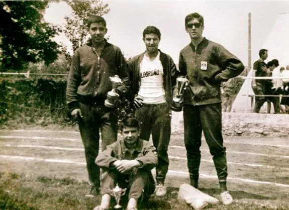 José María Murillo, en el centro, con Eloy Galván, Eloy Martínez Ribera y Manolo Garrido. 