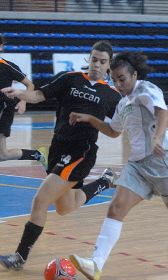 Ana, con una rival. / A.I.