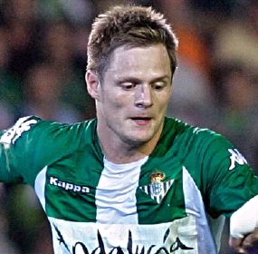 El centrocampista suizo Johann Vogel ...