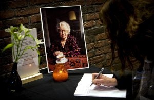 Fallece la mujer que ocultó a Ana Frank y salvó su diario