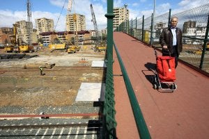 Cascajos se abre paso entre obras