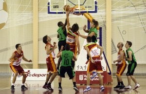 El Santamaría comienza ganando
