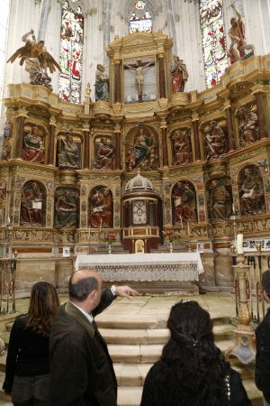 Iglesia de la colegiata de Valpuesta (Burgos). ::                             L.R.